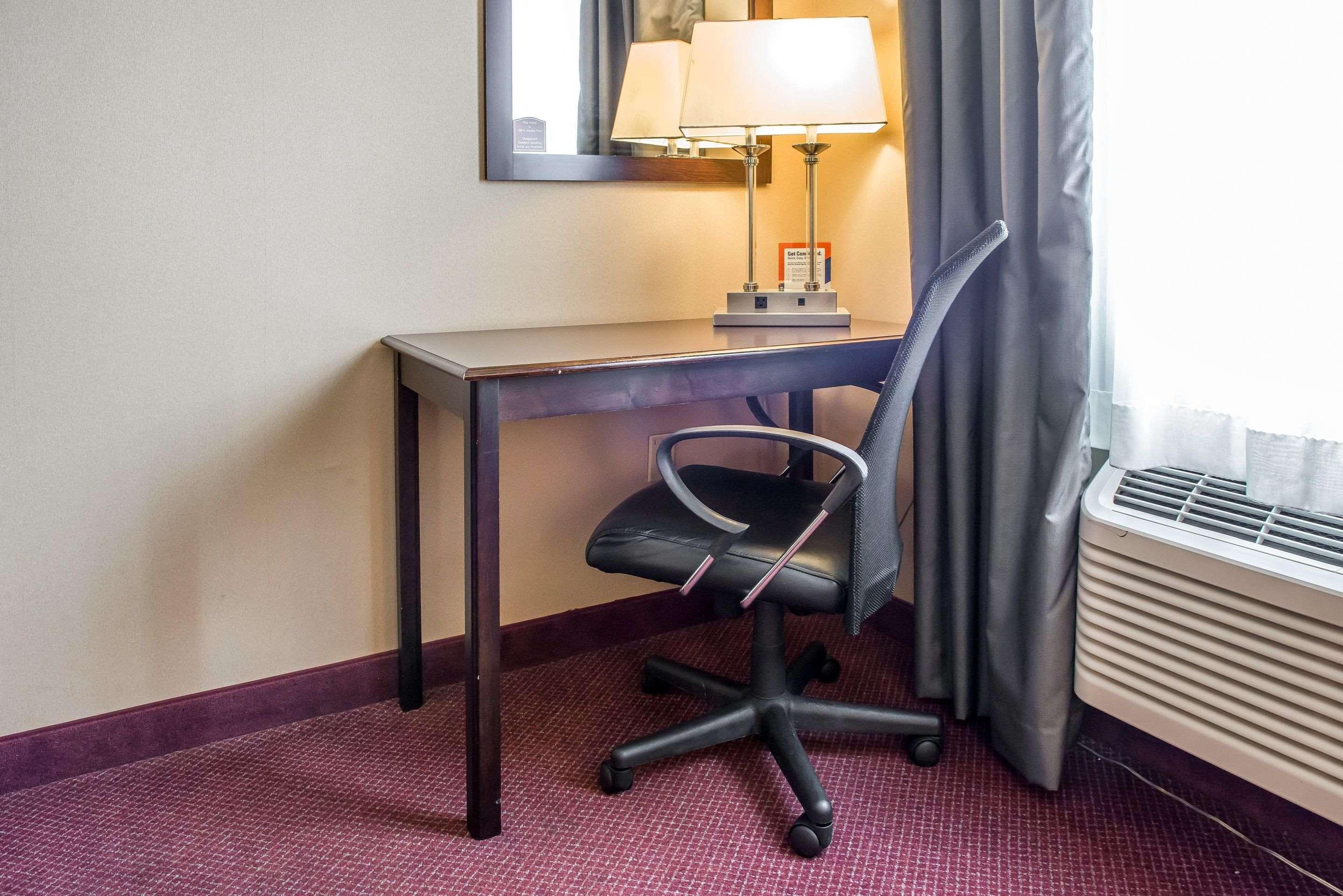 Wingate By Wyndham Pittsburgh New Stanton Otel Dış mekan fotoğraf