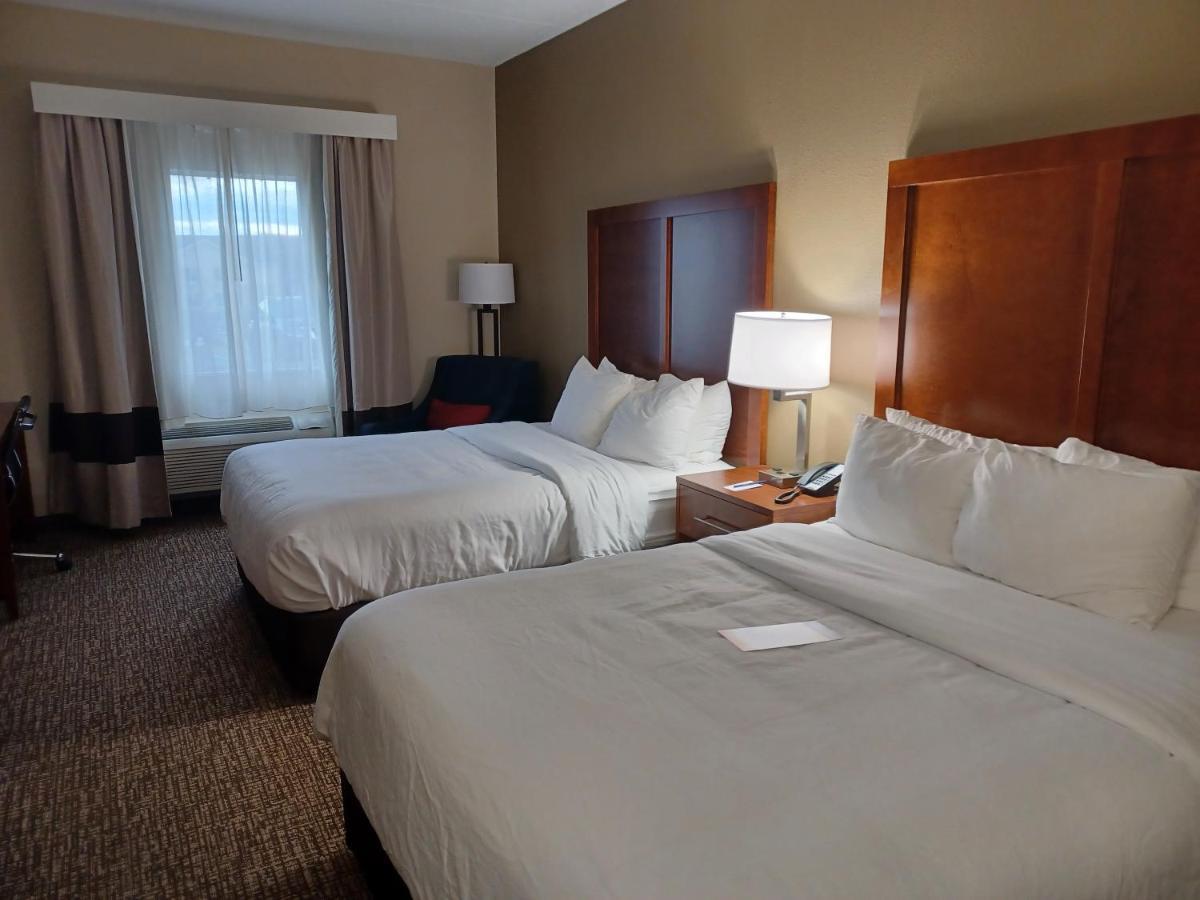 Wingate By Wyndham Pittsburgh New Stanton Otel Dış mekan fotoğraf